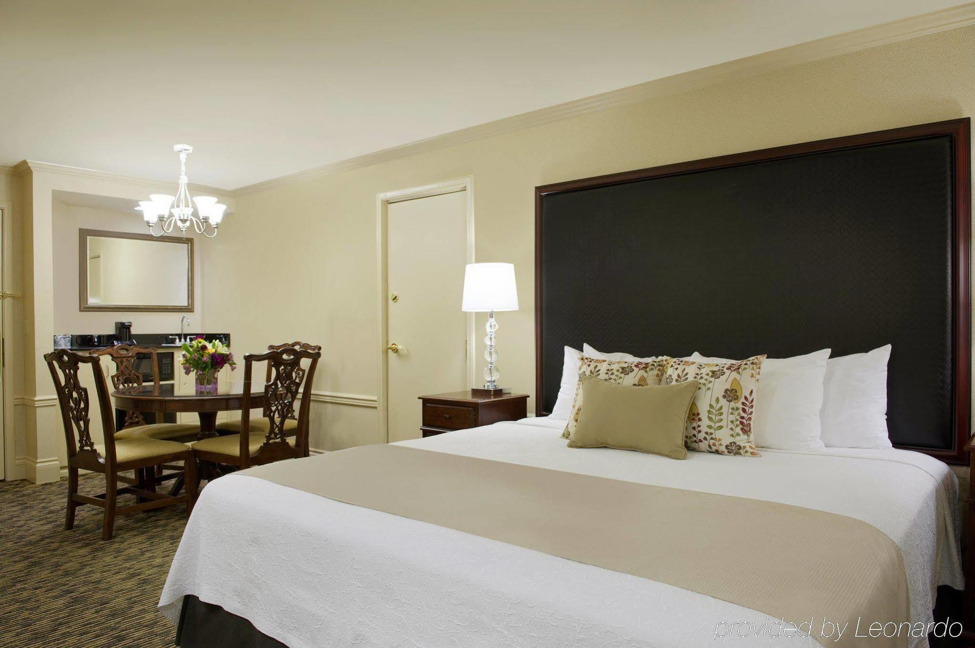 Wingate By Wyndham Bellingham Heritage Inn Room photo