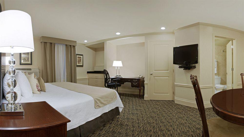 Wingate By Wyndham Bellingham Heritage Inn Exterior photo